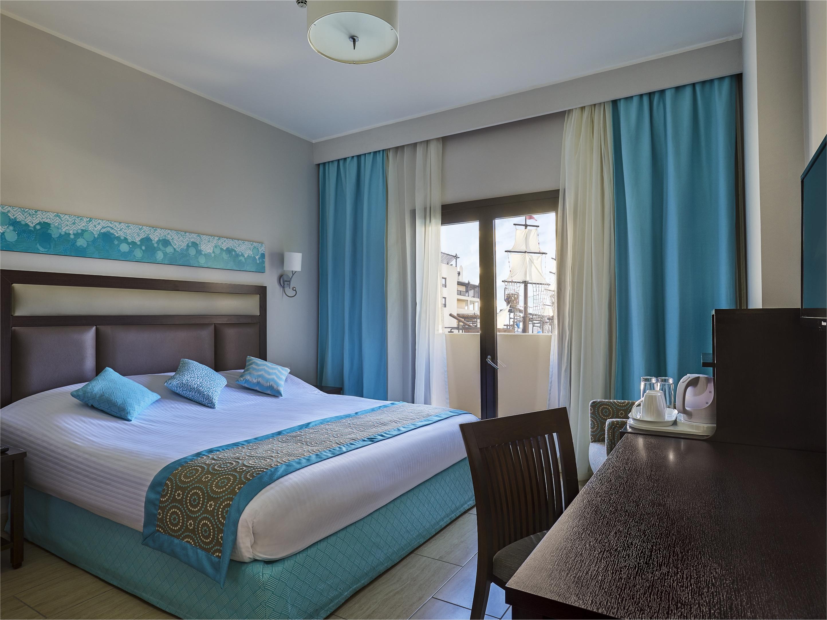 Steigenberger Aqua Magic, All Inclusive Hurgada Dış mekan fotoğraf A bedroom in a hotel