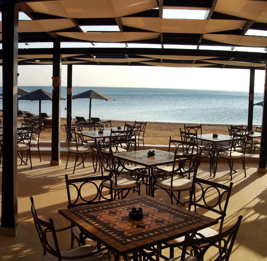 Steigenberger Aqua Magic, All Inclusive Hurgada Dış mekan fotoğraf Beach bar in Greece